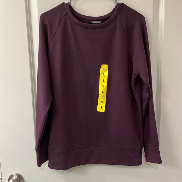 NWT Eddie Bauer Extra Soft Crew Neck Sweatshirt in Wine Color Sz S - Picture 1 of 5